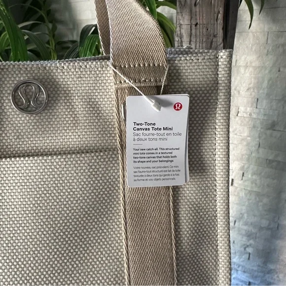 LULULEMON Two-Tone Canvas Mini Tote Bag 4.5L in Mojave Tan and Light Ivory NWT - Picture 4 of 10